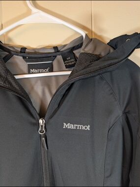 Marmot Softshell Jacket Womens Small Gray Hooded Lightweight Outdoor Full Zip